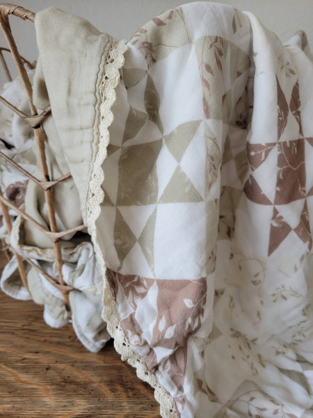 Ivy Quilt Blanket