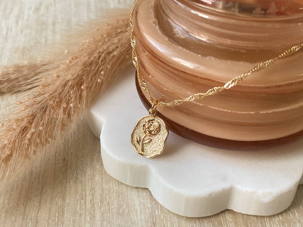 The Rose Necklace