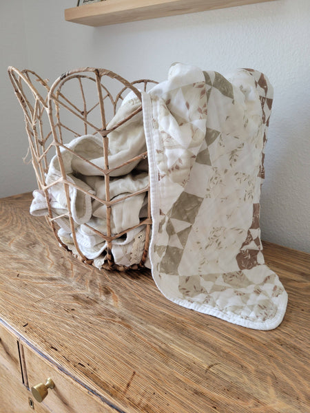 Ivy Quilt Blanket
