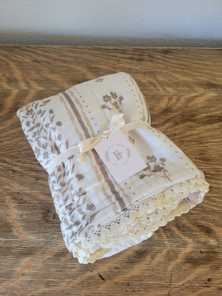 Lettie Floral Blanket
